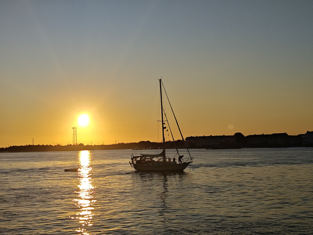 Sunset sailing in Ocean City New Jersey aboard Laughing Buddha Charters